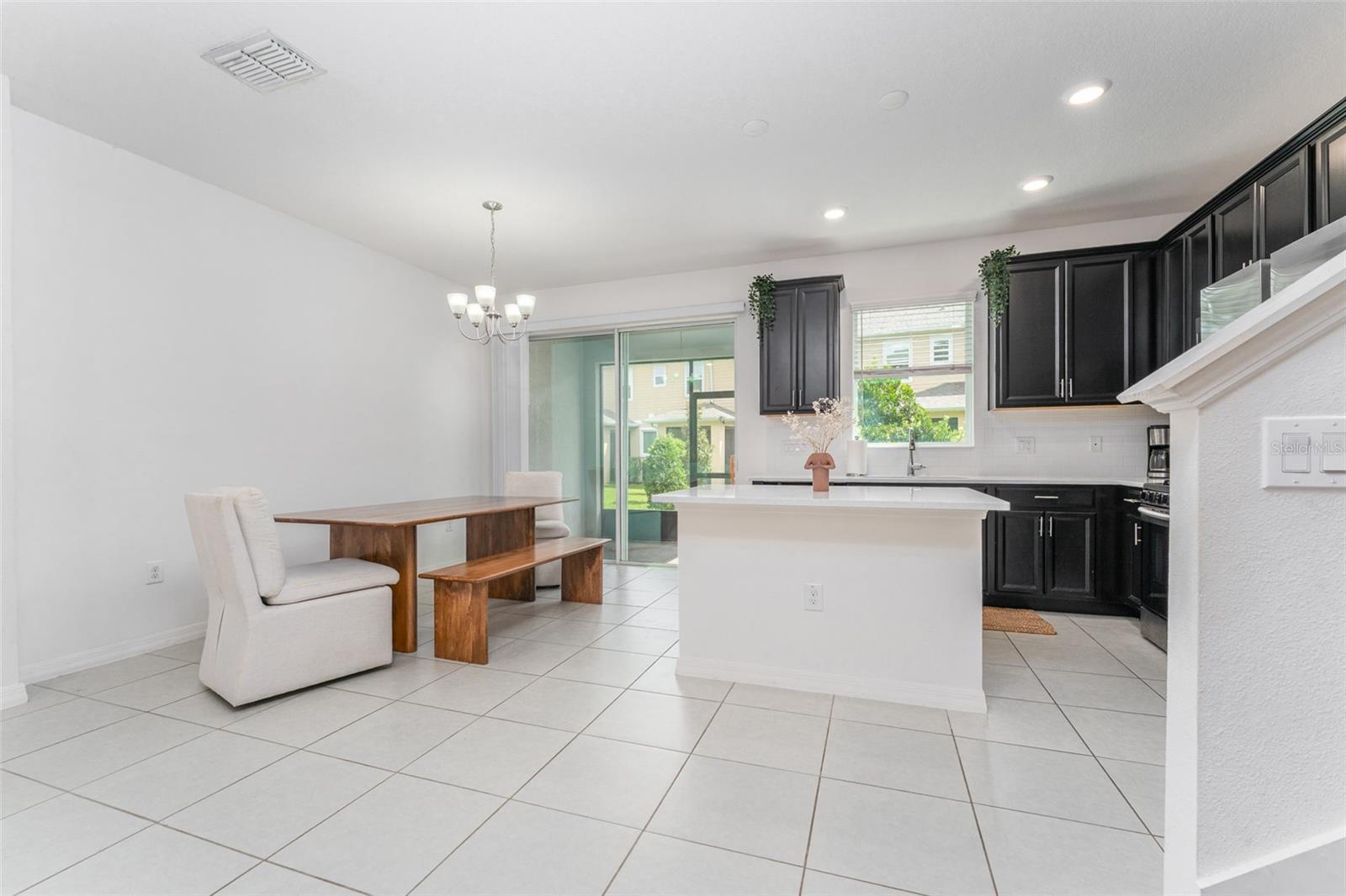 14072 Kite Ln Property Photo 11