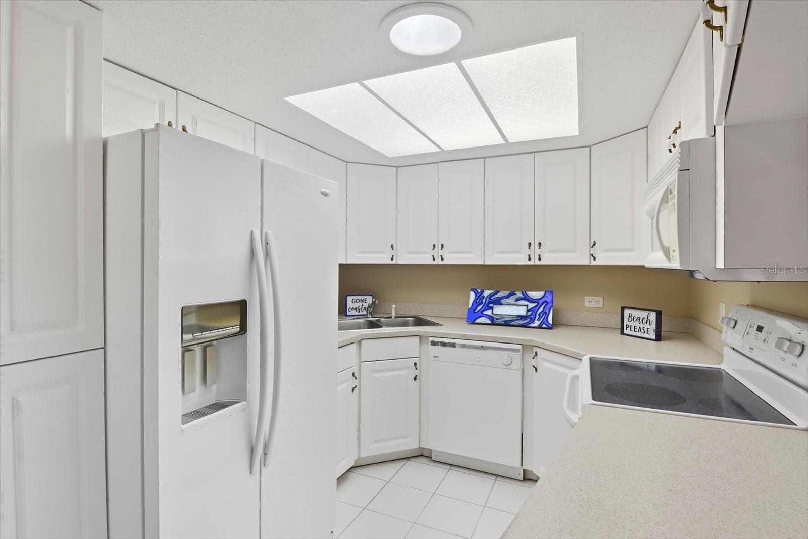 5152 S Swiftwater Way Property Photo 4