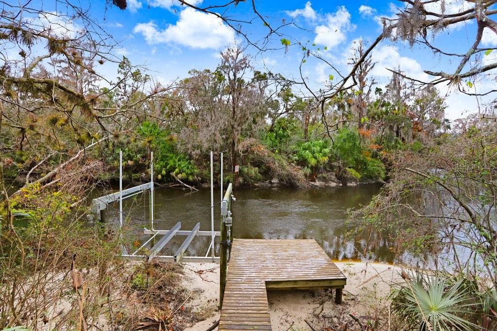 4872 Rambling River Rd Property Photo 2