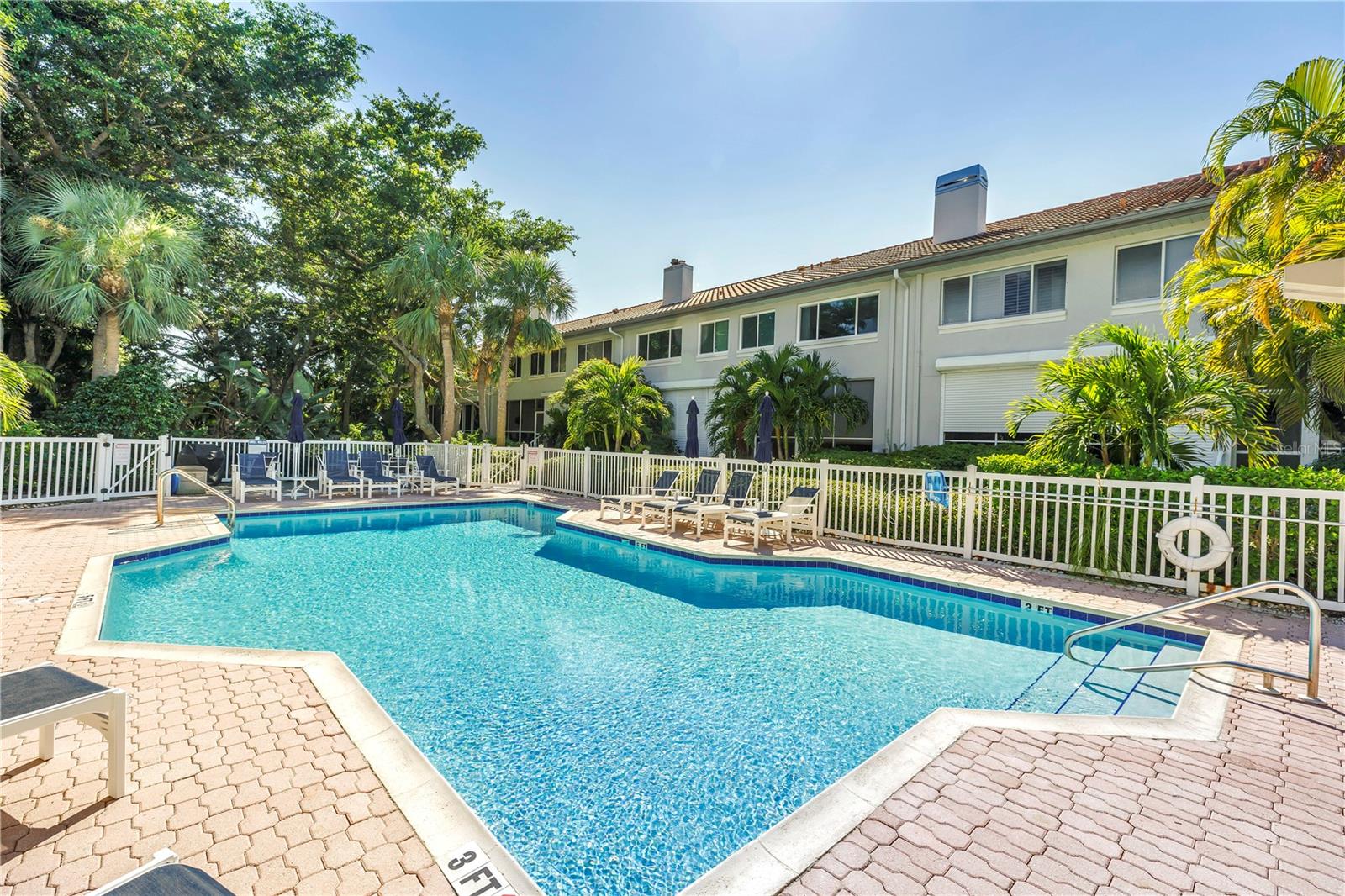 903 Pinellas Bayway S #302 Property Photo 4