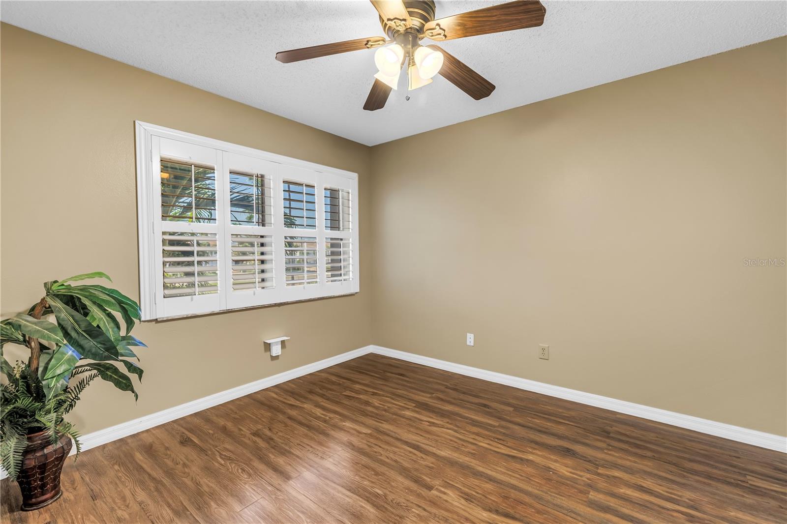 903 Pinellas Bayway S #302 Property Photo 27