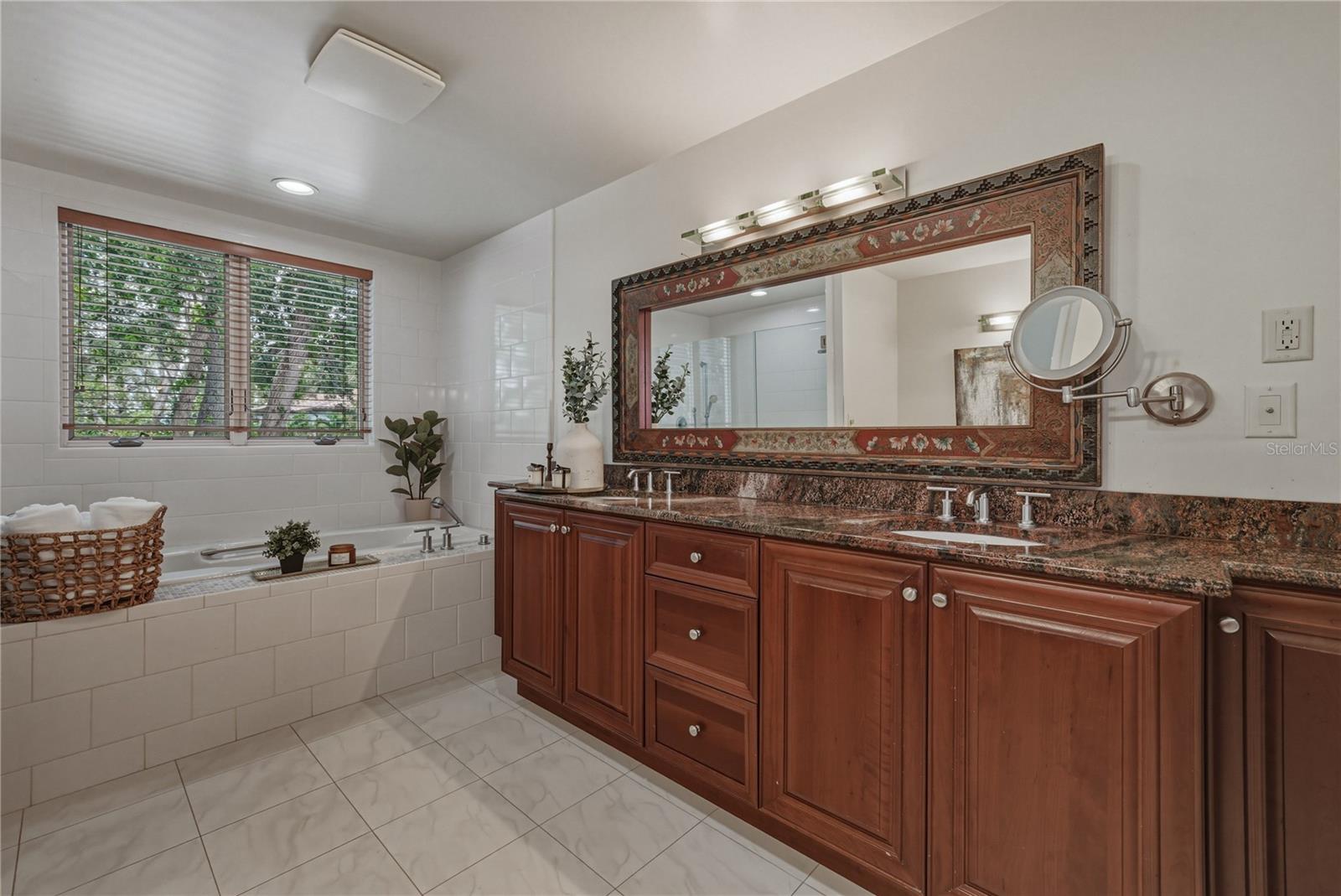 838 Monterey Blvd Ne Property Photo 55