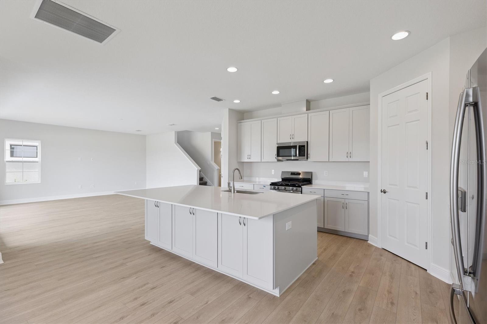 8517 Dove Bog Ter Property Photo 14
