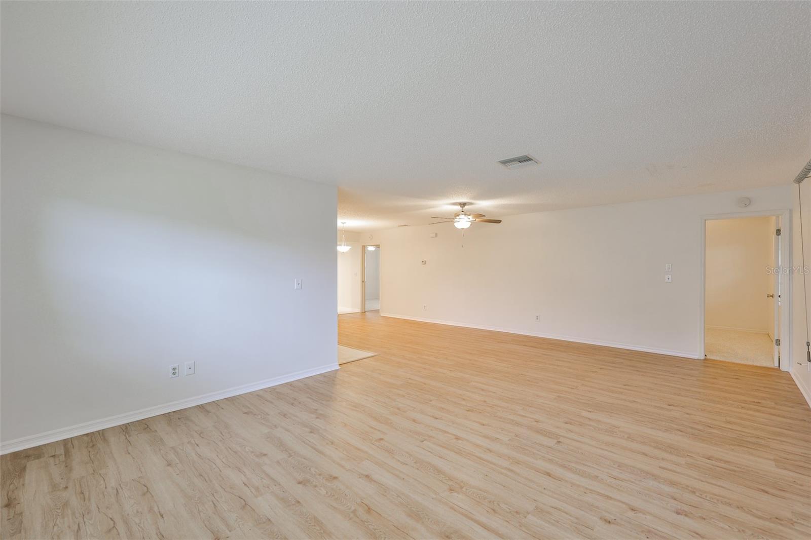 2122 Hereford Dr #511 Property Photo 17