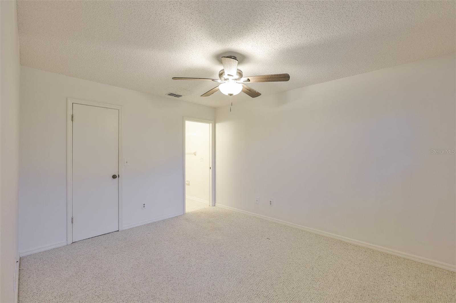 2122 Hereford Dr #511 Property Photo 20