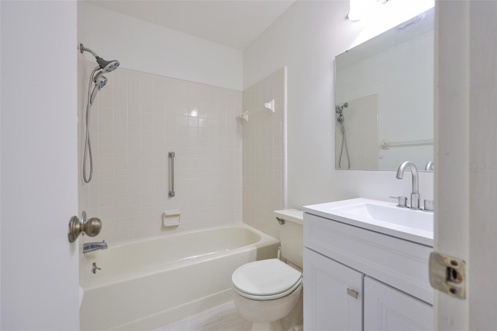 2122 Hereford Dr #511 Property Photo 26