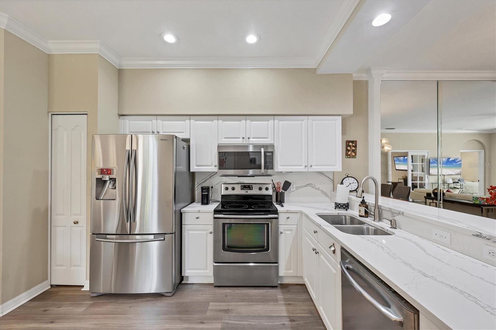 5111 Peppermill Ct Property Photo 15