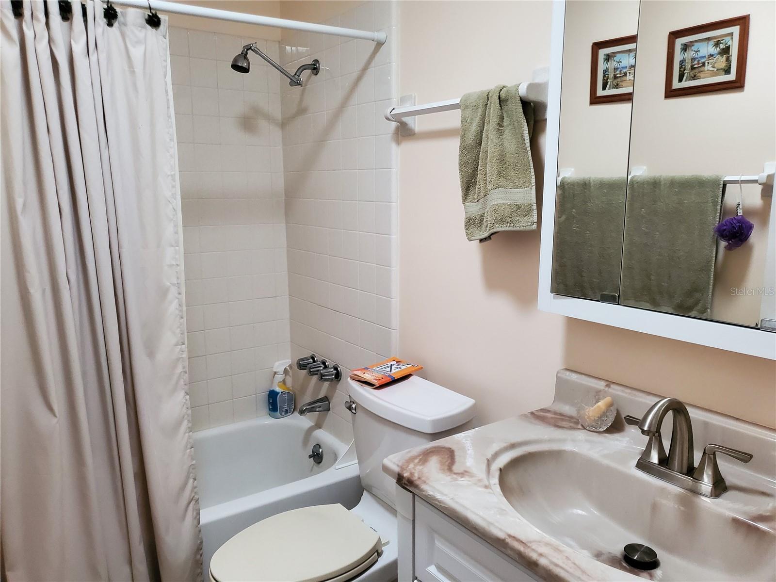 1905 Canterbury Ln #e-9 Property Photo 31