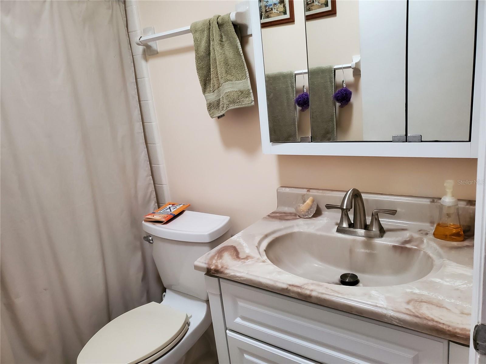 1905 Canterbury Ln #e-9 Property Photo 32
