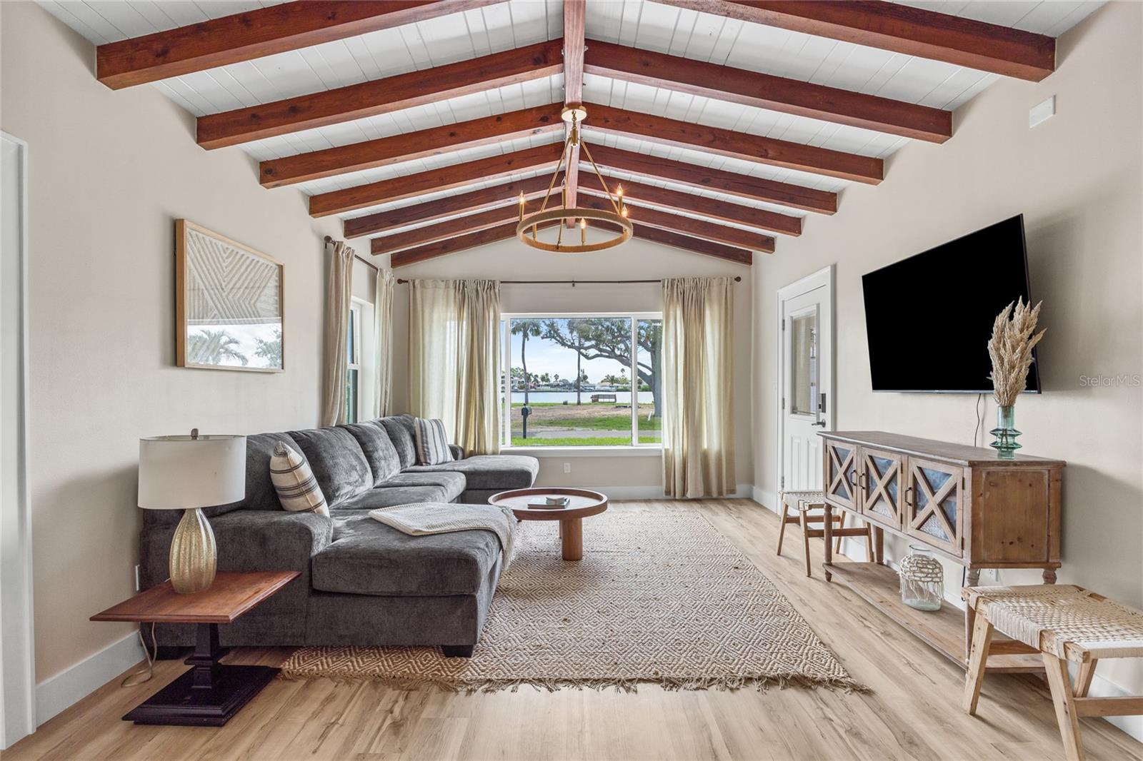 15804 Redington Dr Property Photo 13