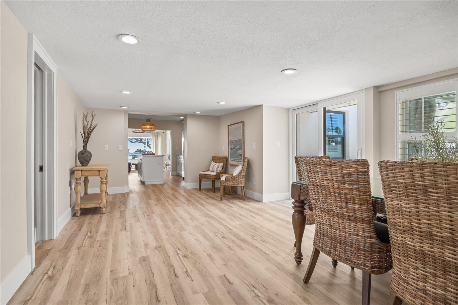 15804 Redington Dr Property Photo 19