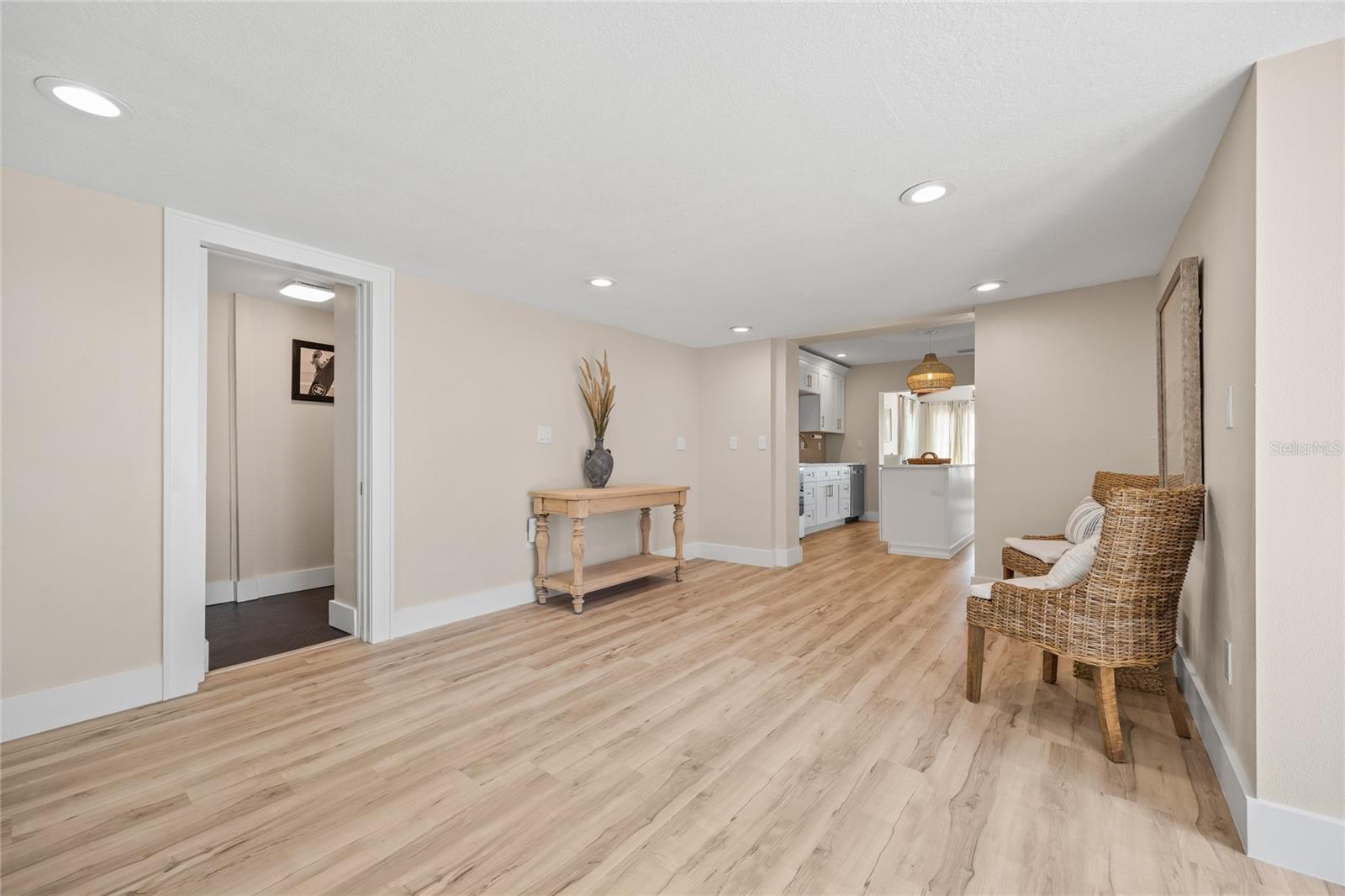 15804 Redington Dr Property Photo 20