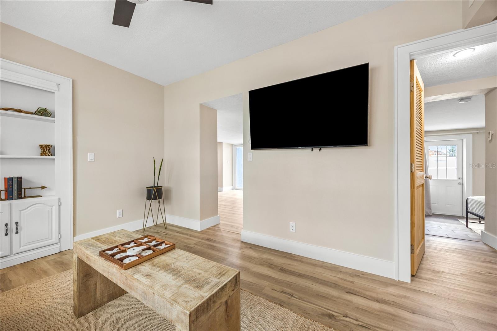 15804 Redington Dr Property Photo 37