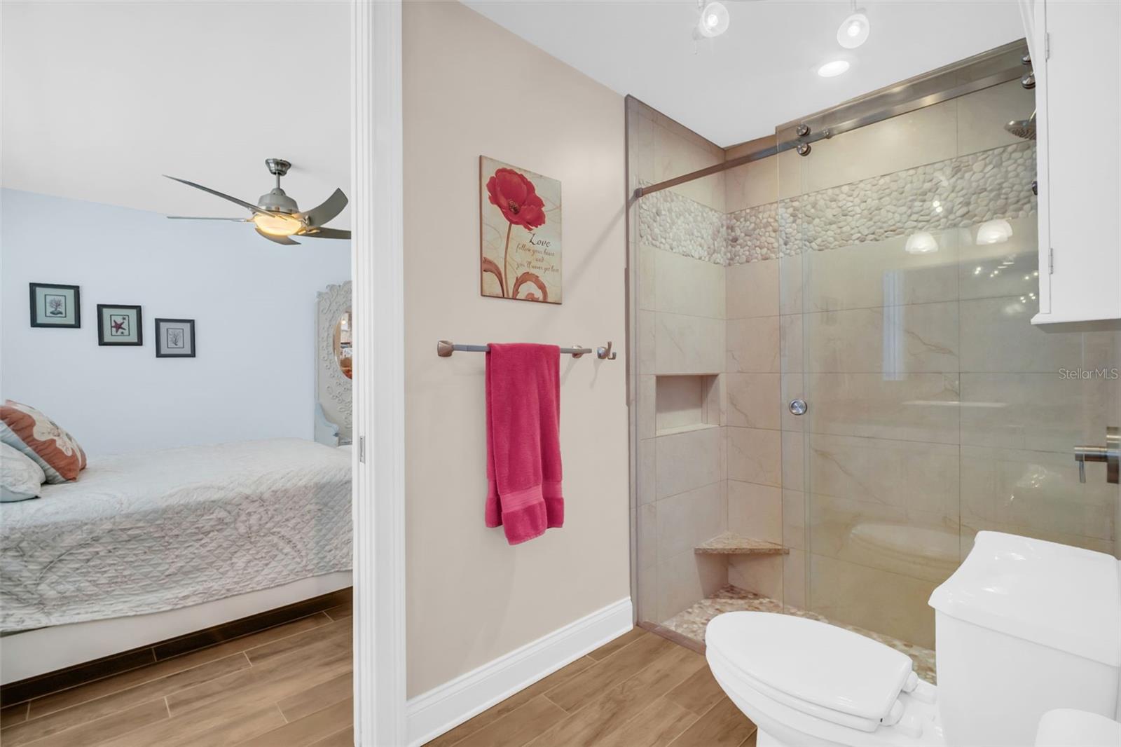 1100 Friendly Way S Property Photo 33