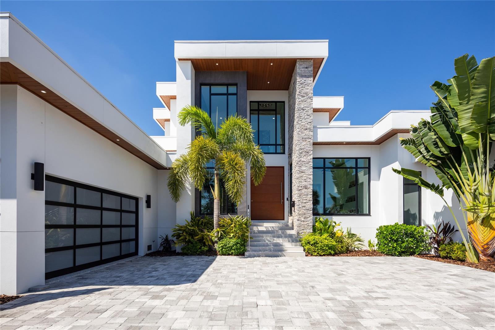 5237 61st Ave S Property Photo 2