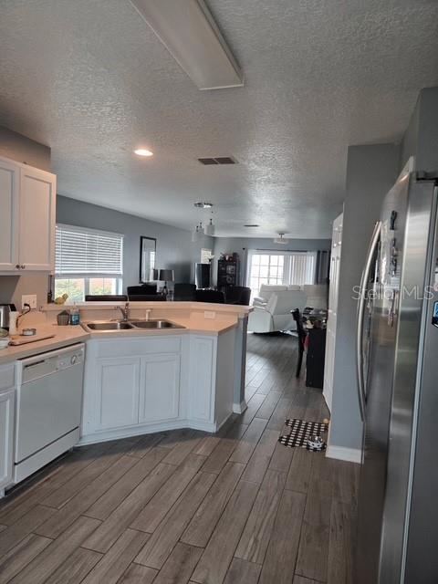 2013 Sea Front Ct Property Photo 8