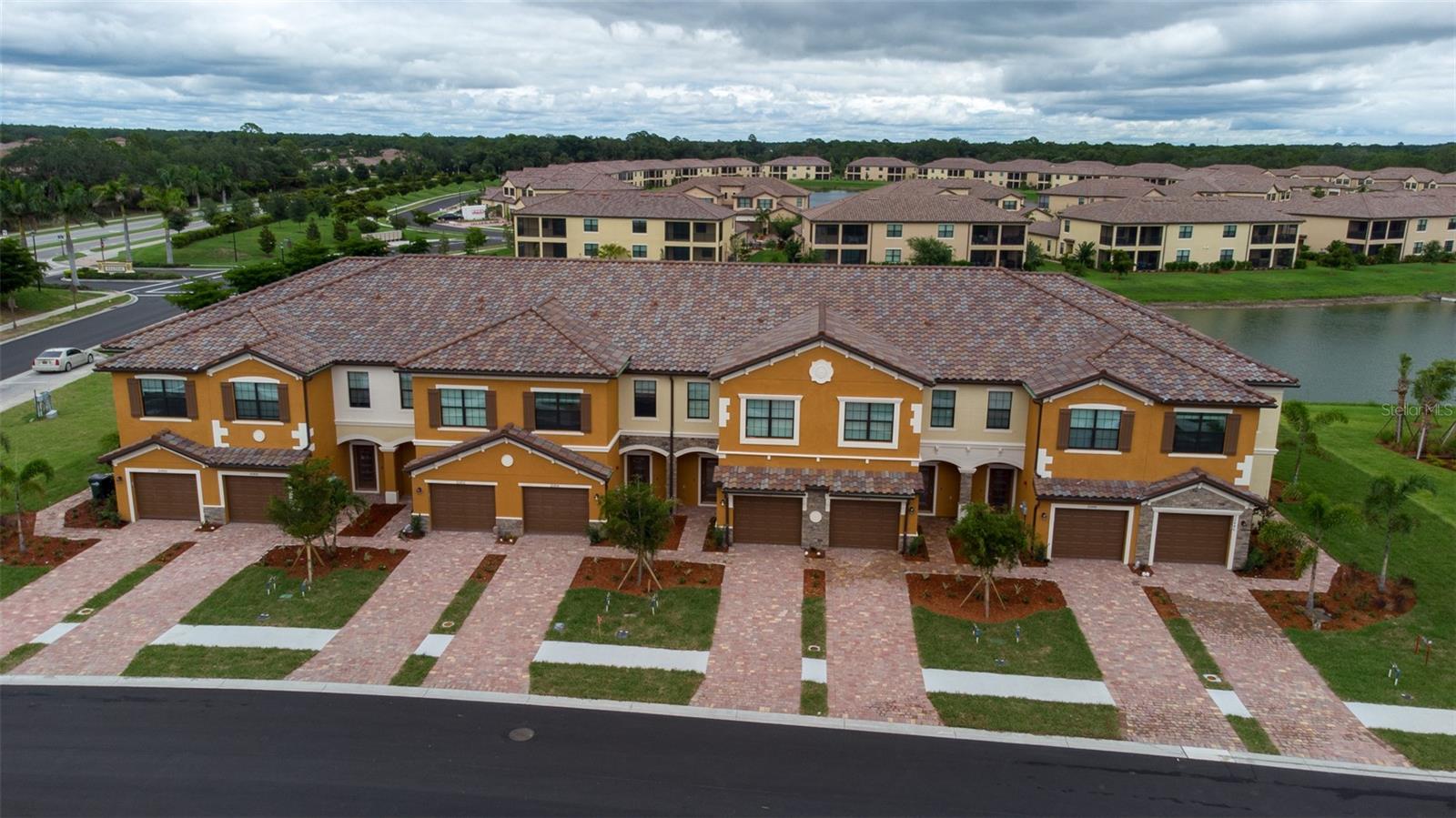 20450 Lagente Cir Property Photo 1