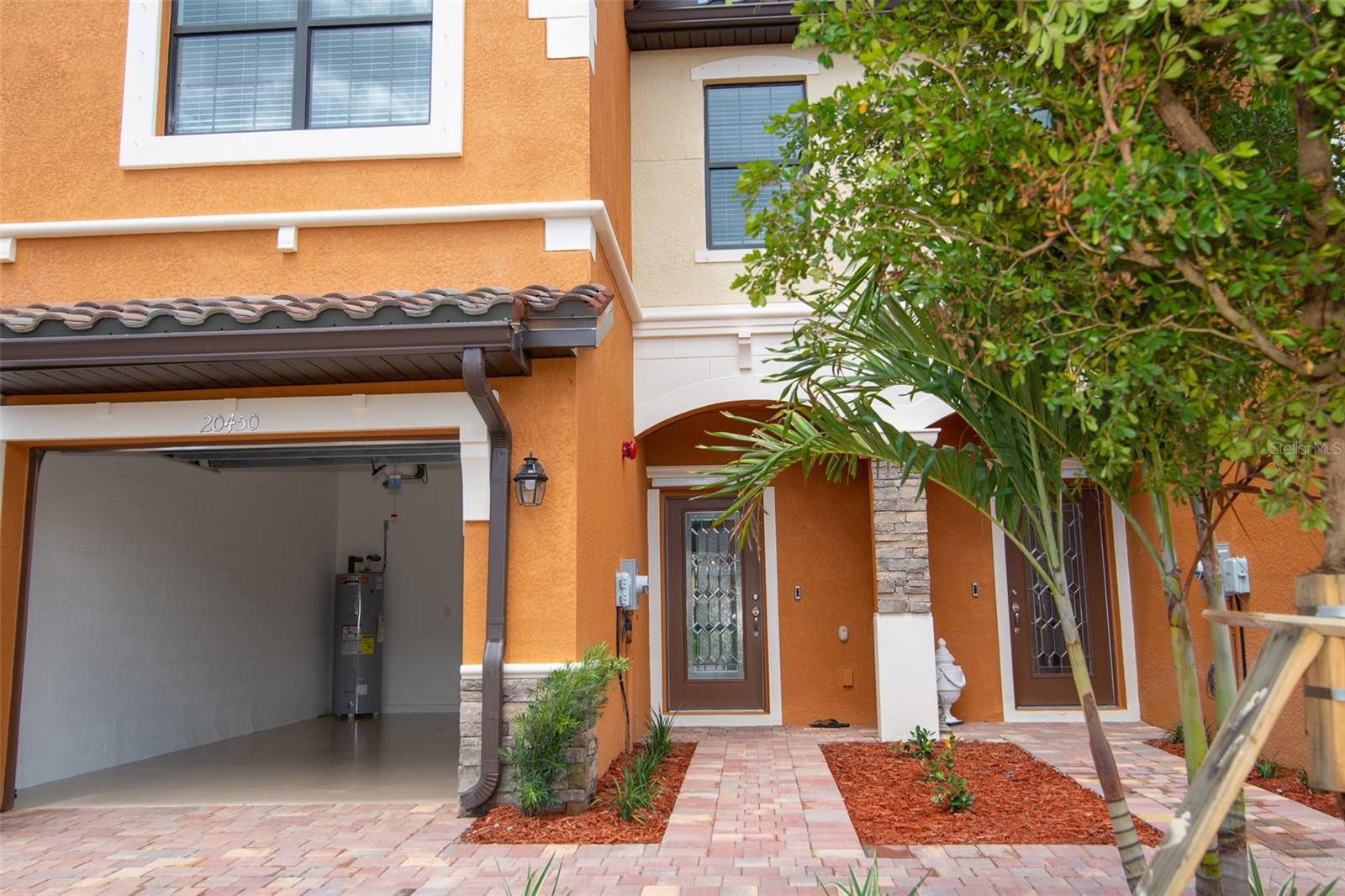 20450 Lagente Cir Property Photo 6