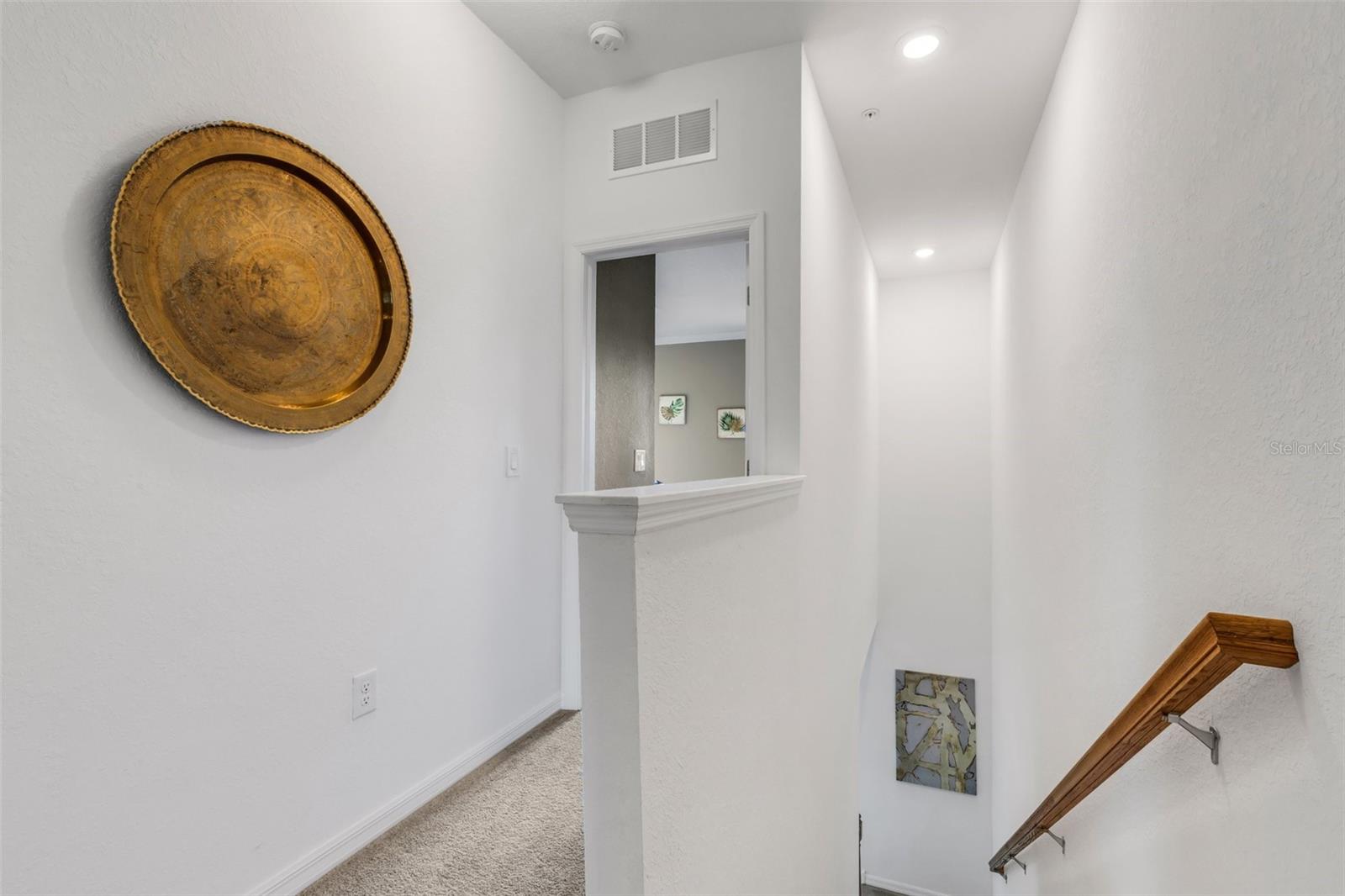 20450 Lagente Cir Property Photo 25