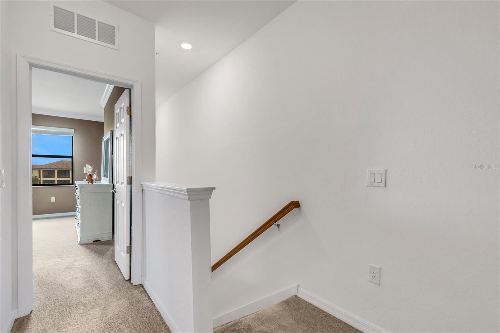 20450 Lagente Cir Property Photo 27