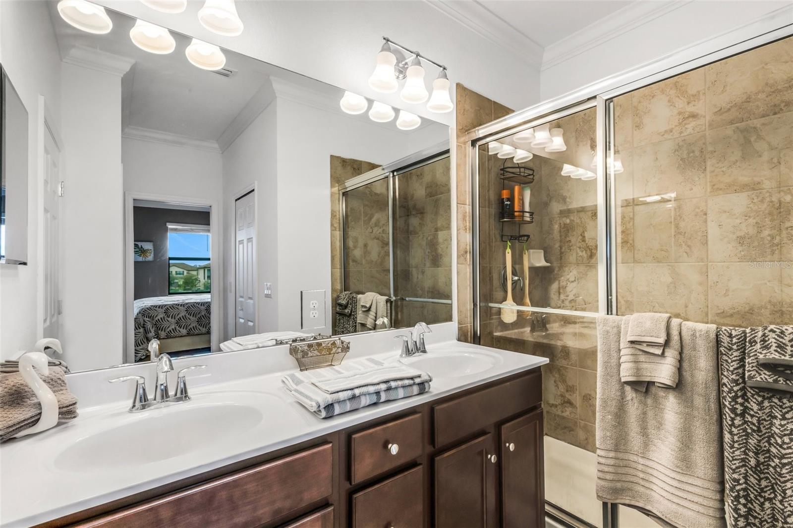 20450 Lagente Cir Property Photo 45