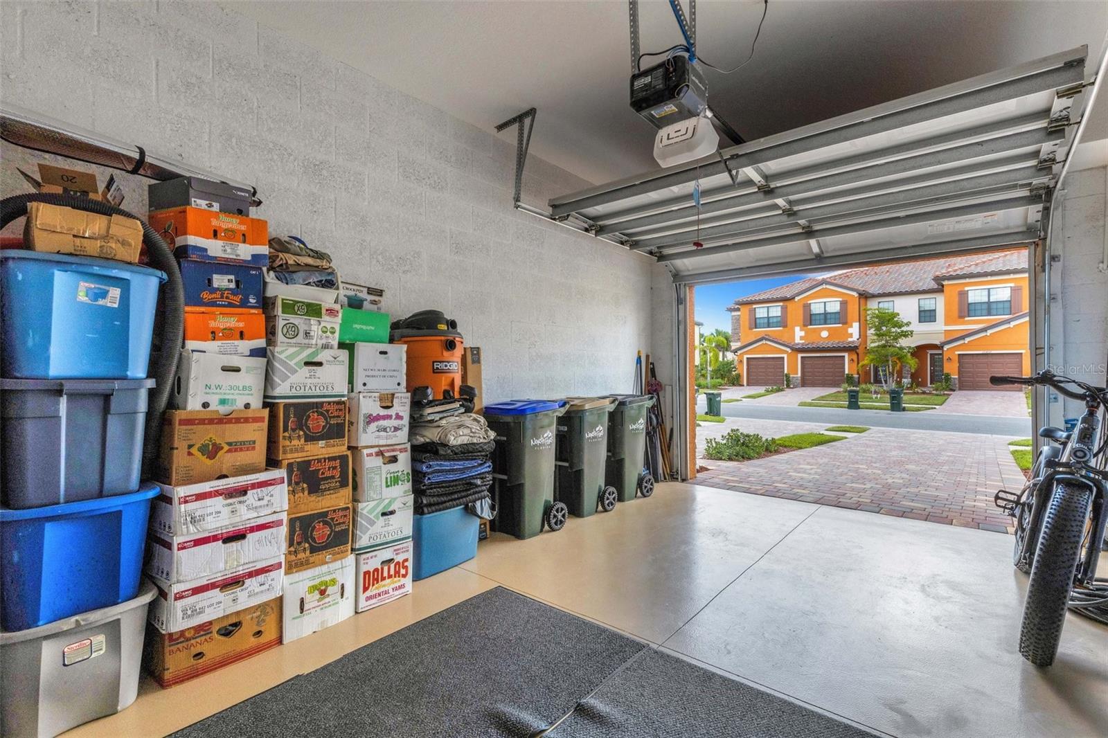 20450 Lagente Cir Property Photo 46