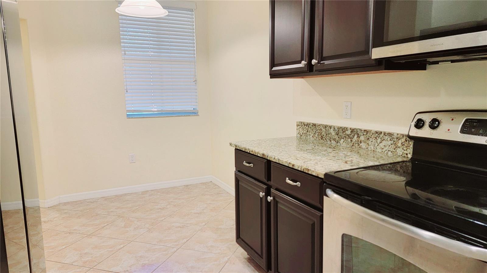9540 Trumpet Vine Loop Property Photo 13