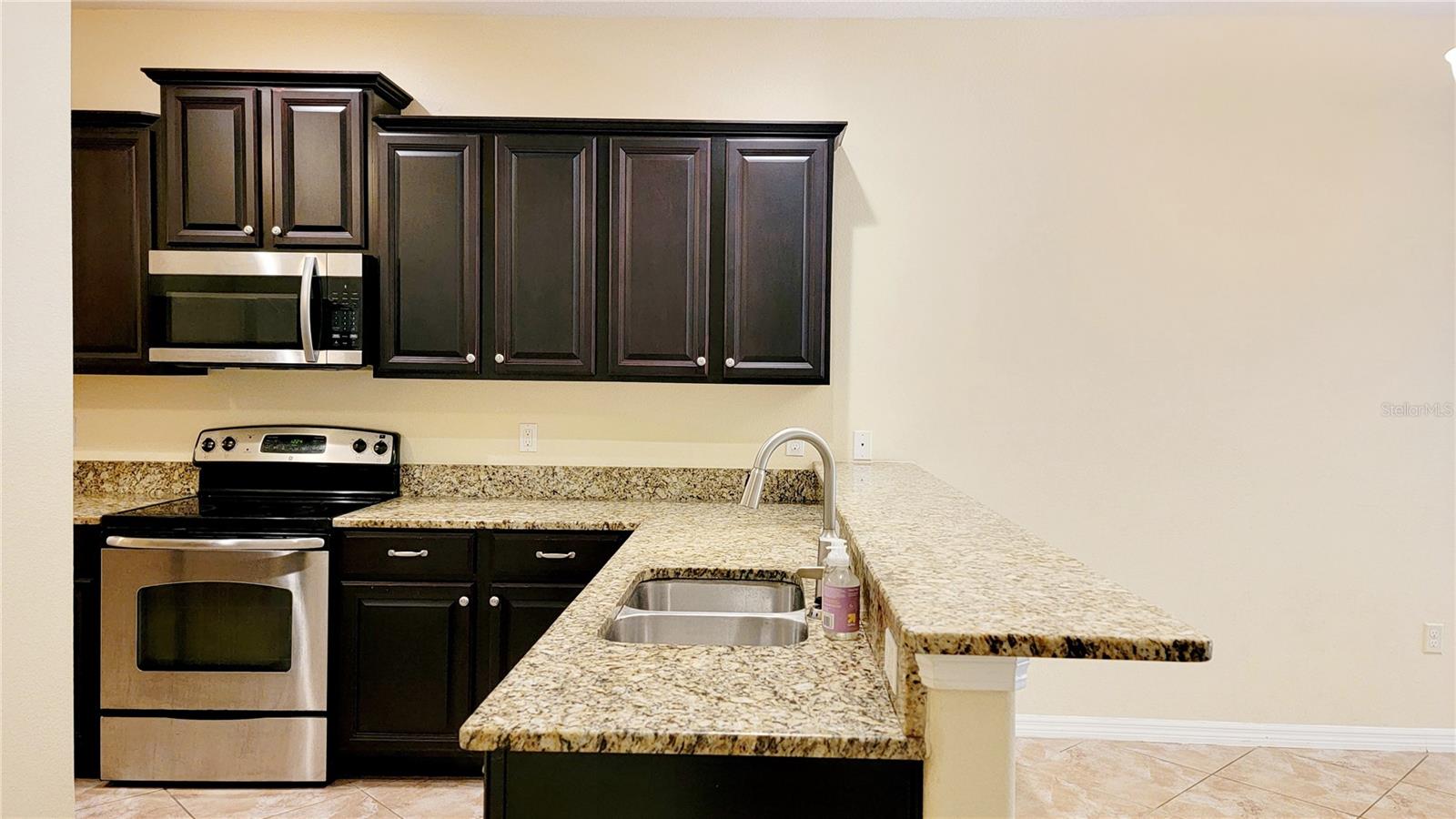 9540 Trumpet Vine Loop Property Photo 15