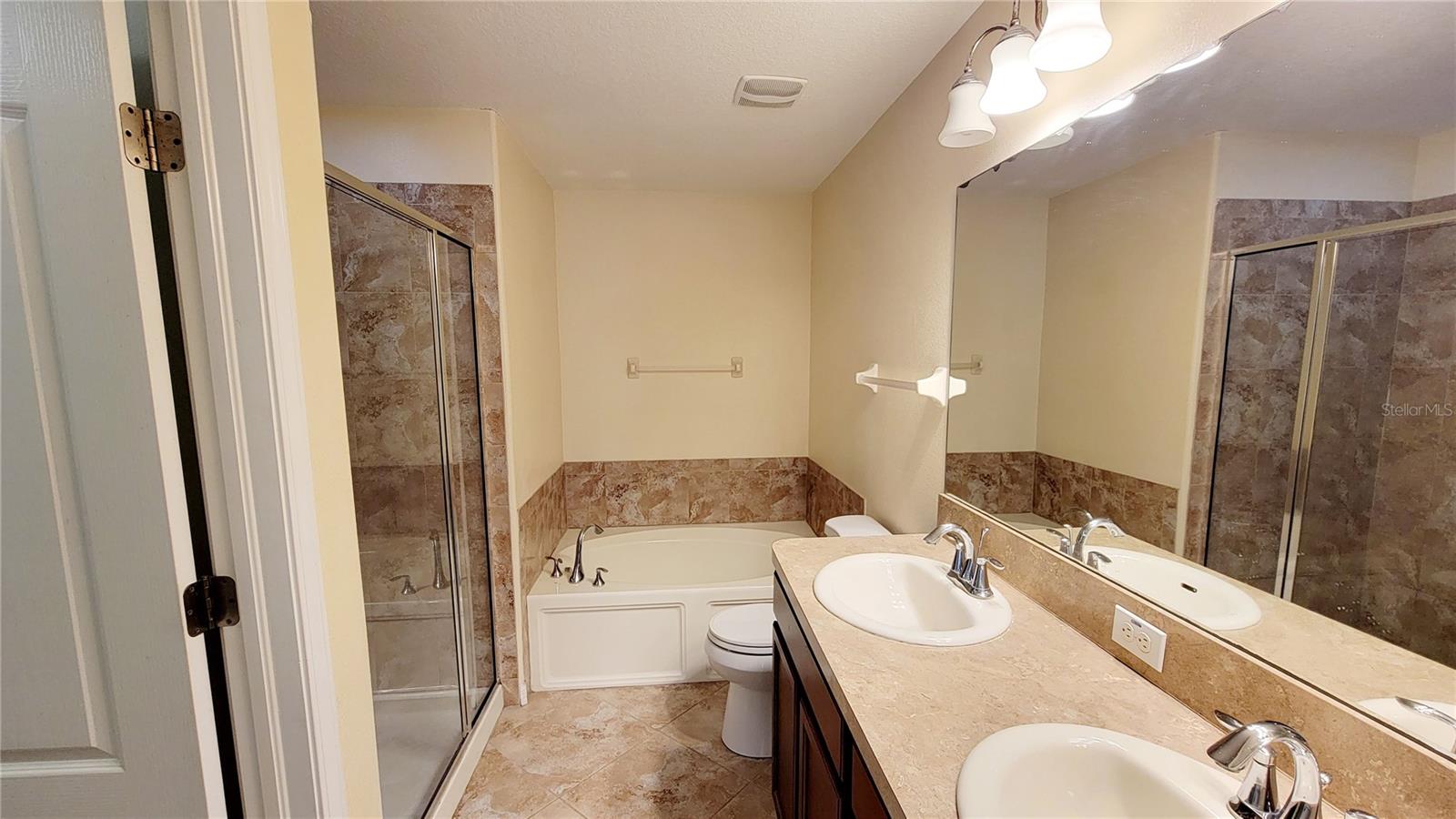 9540 Trumpet Vine Loop Property Photo 25