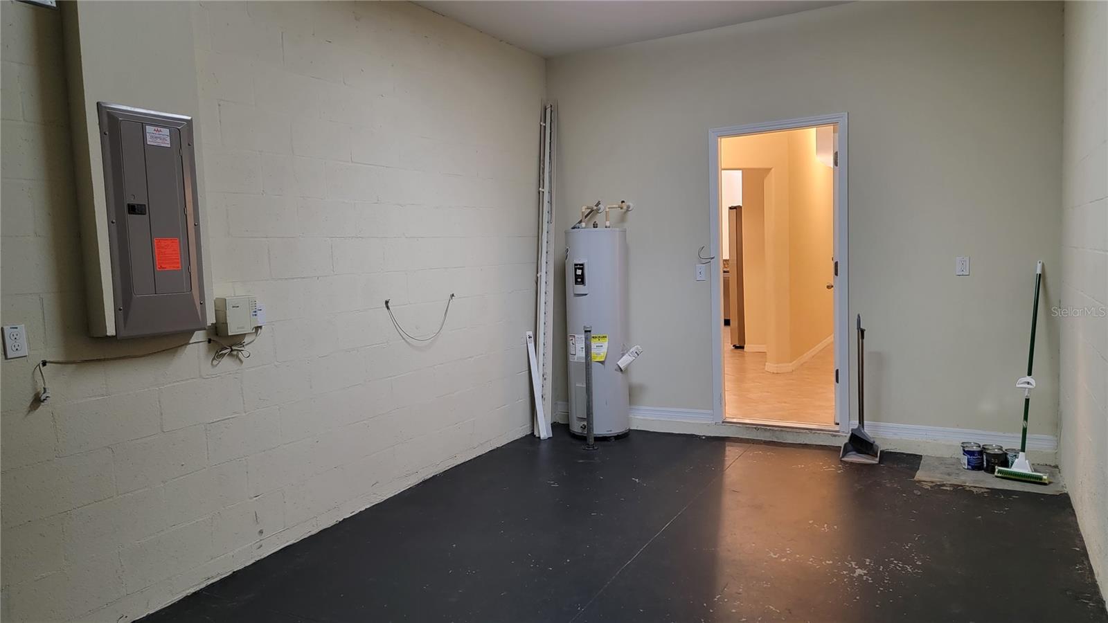 9540 Trumpet Vine Loop Property Photo 43