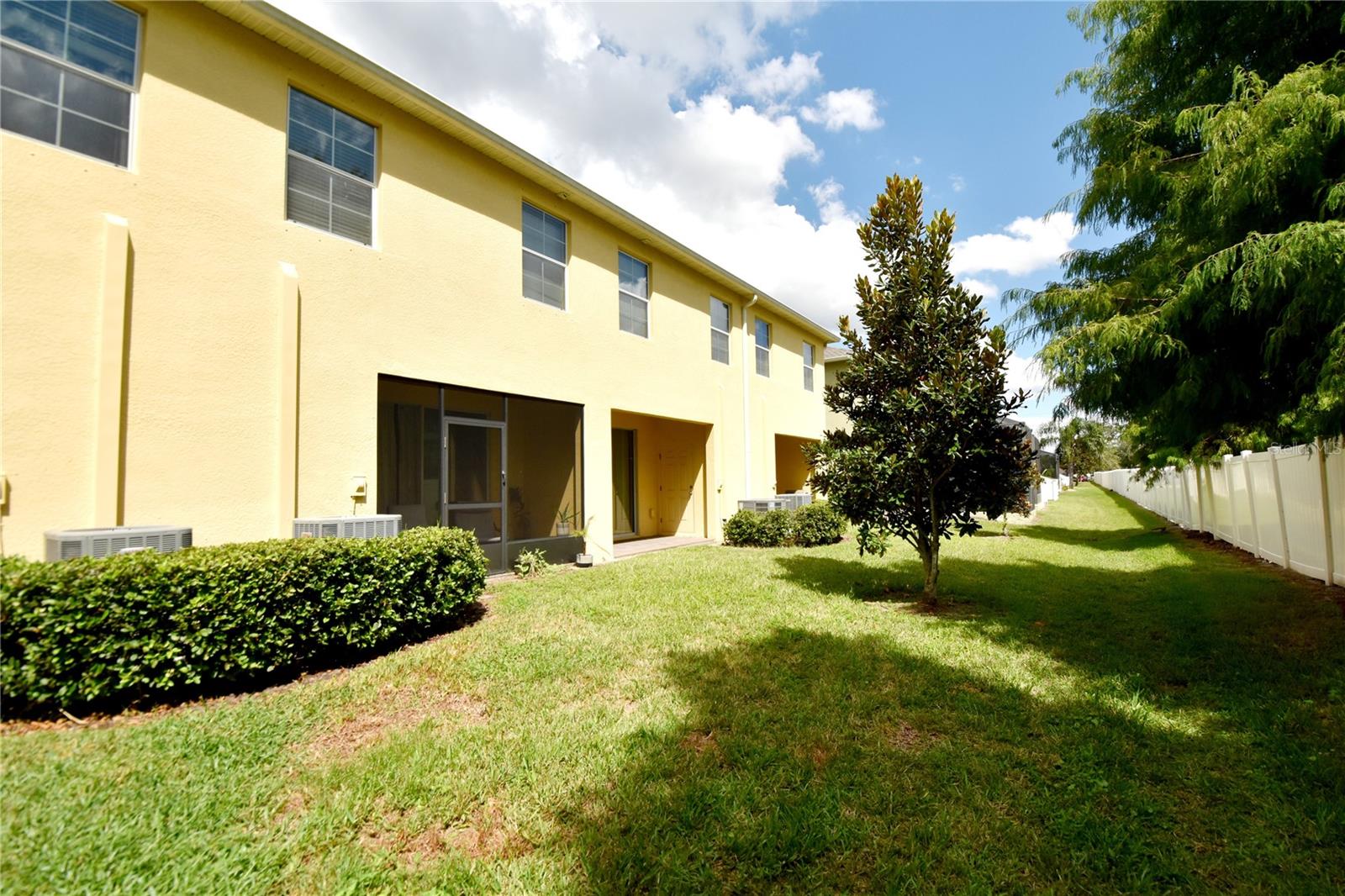 9540 Trumpet Vine Loop Property Photo 47