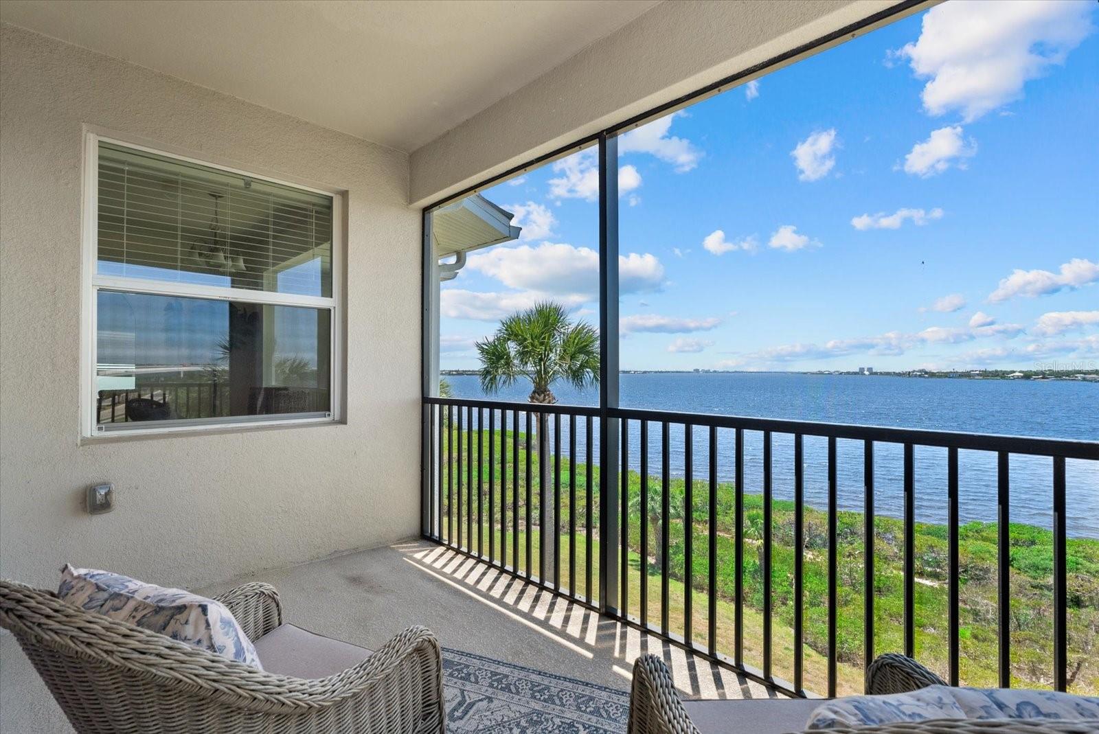 1030 Tidewater Shores Loop #406 Property Photo 1