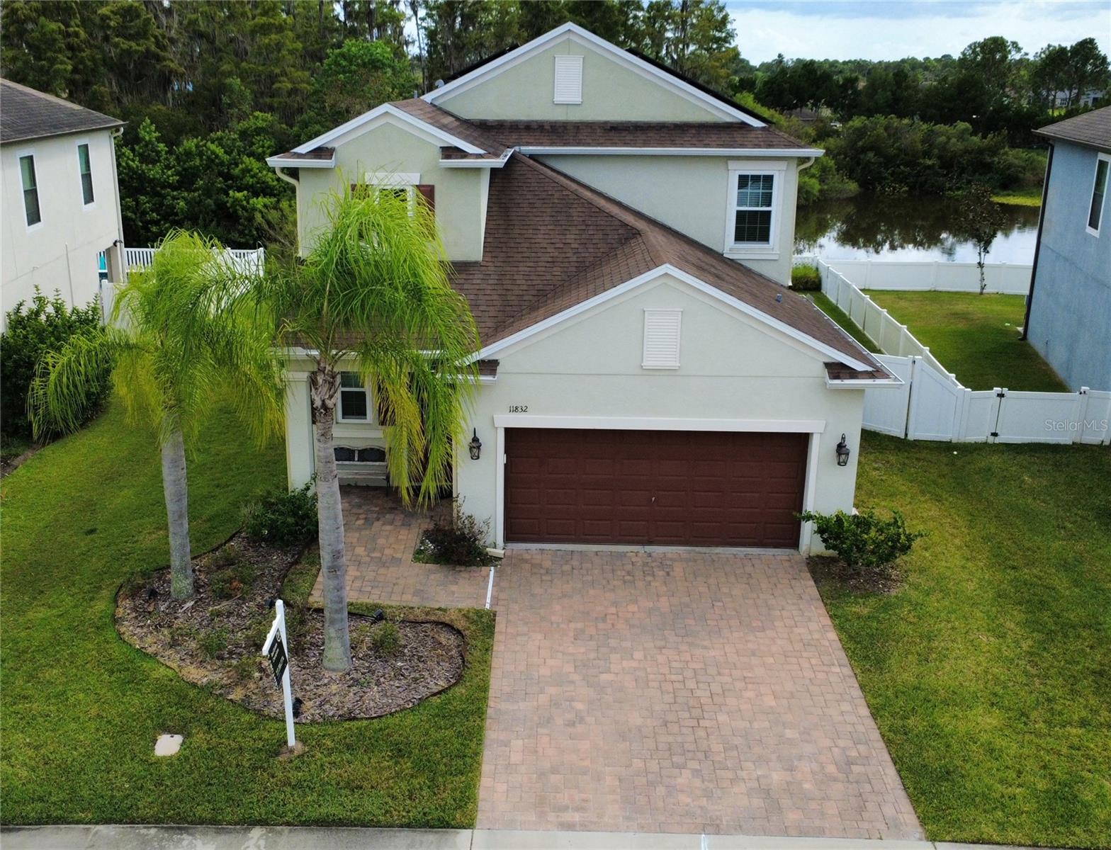 11832 Lake Blvd Property Photo 1
