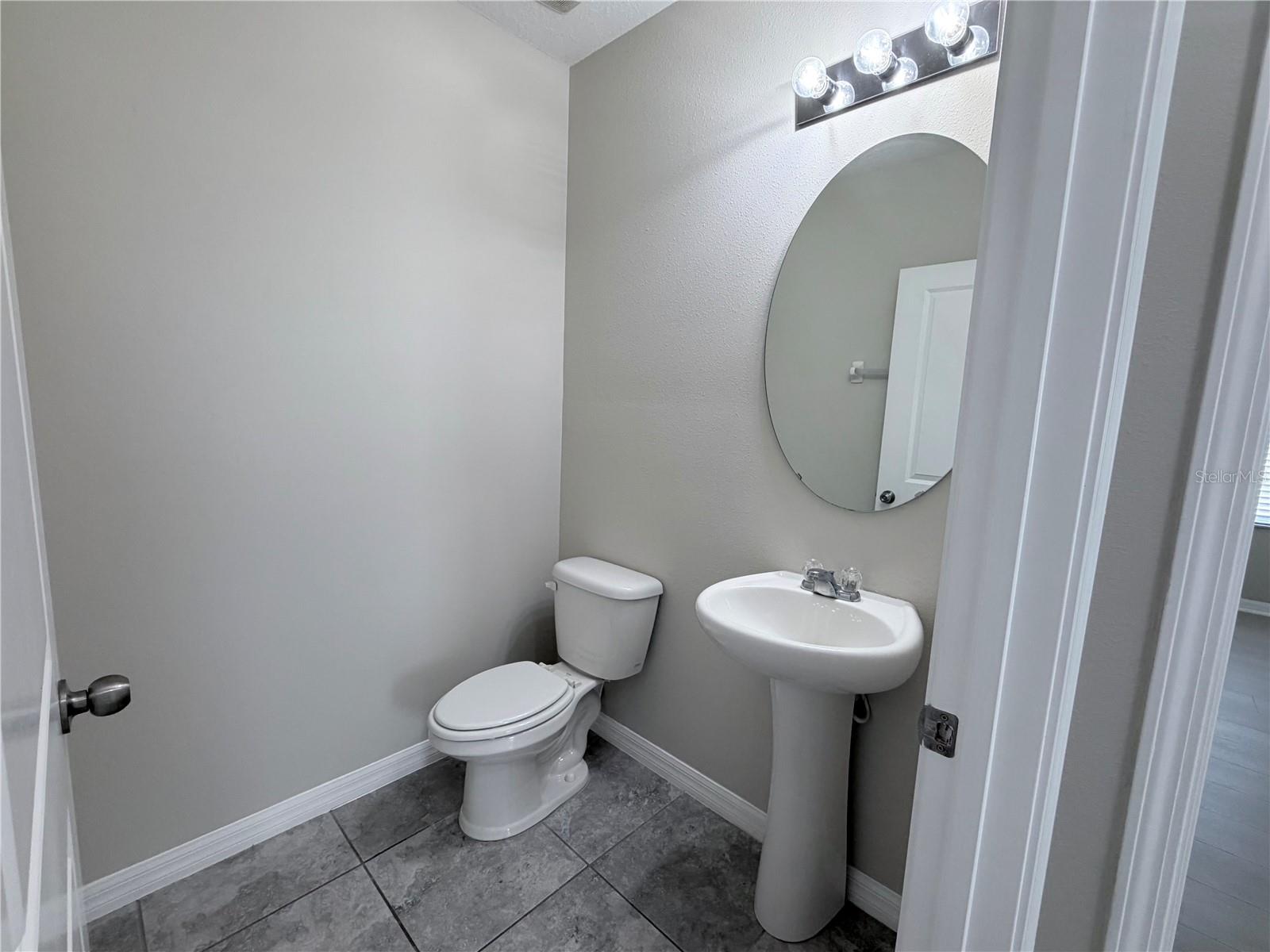 10013 Crested Fringe Dr Property Photo 8