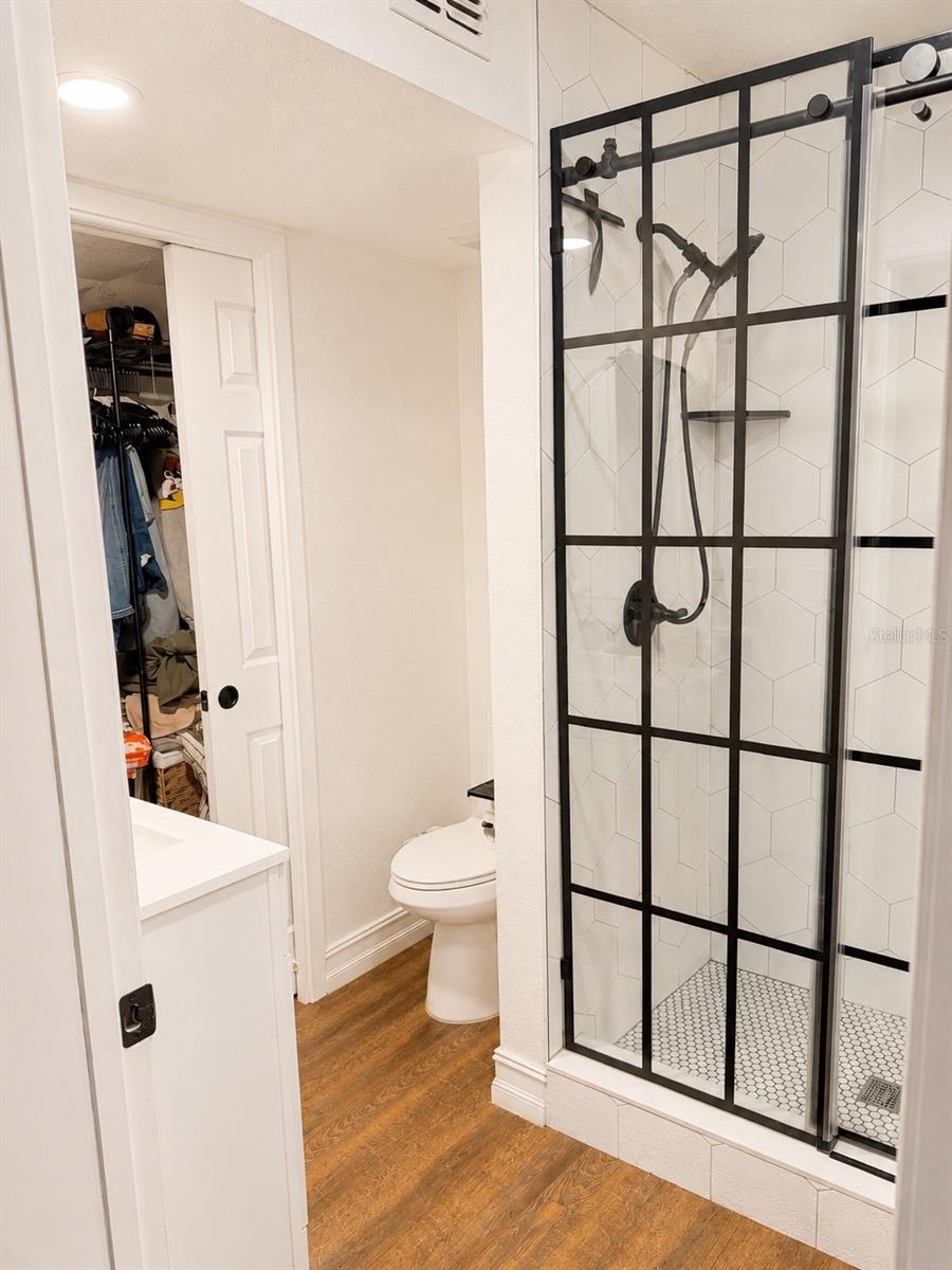 10056 Gifford St Property Photo 22