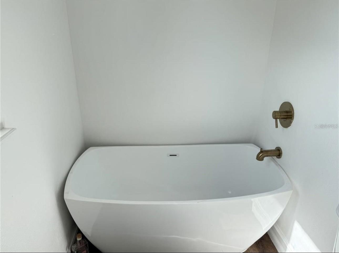 10056 Gifford St Property Photo 31