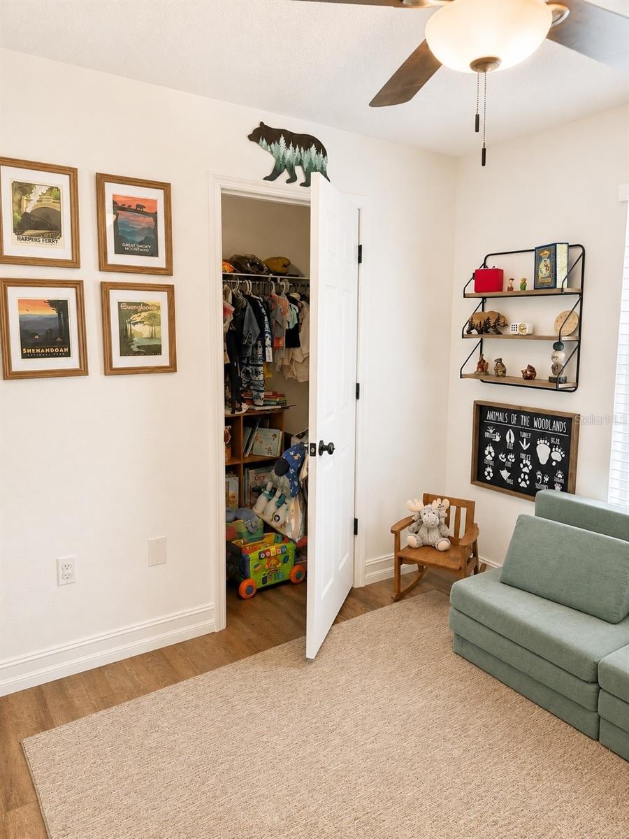 10056 Gifford St Property Photo 37