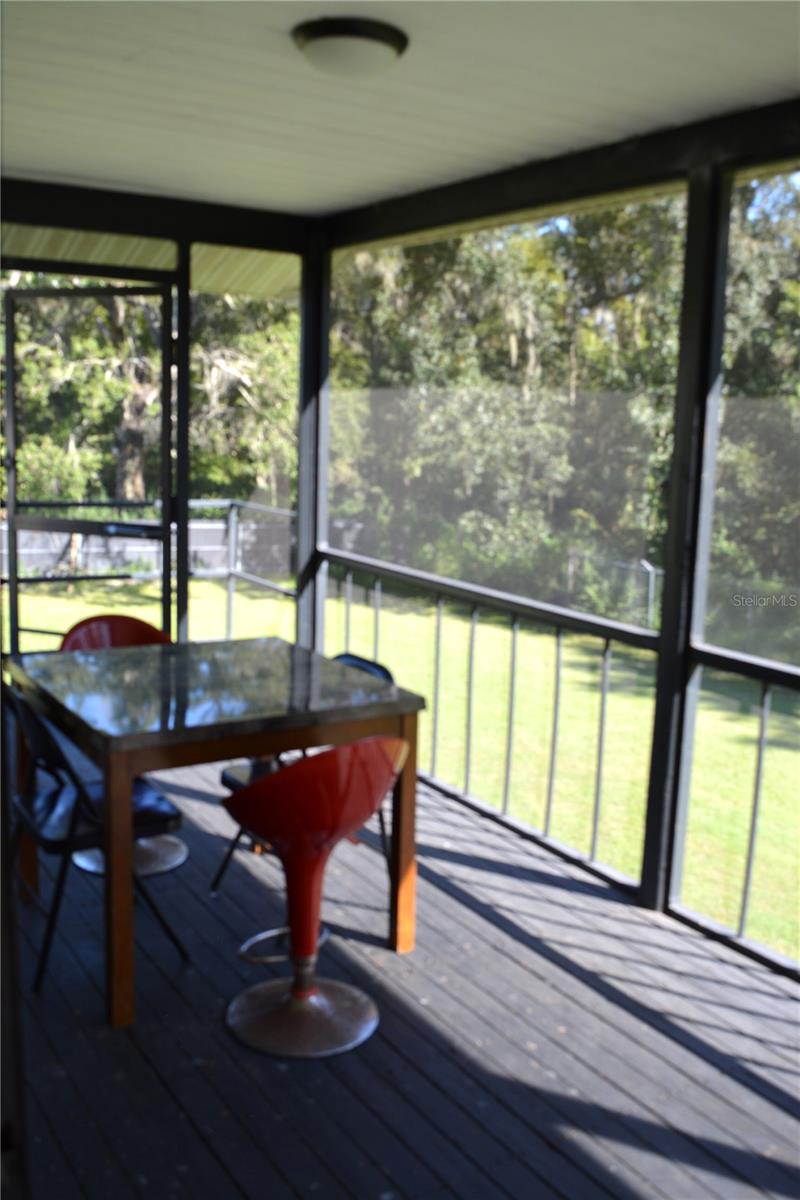 4424 Rose St Property Photo 4