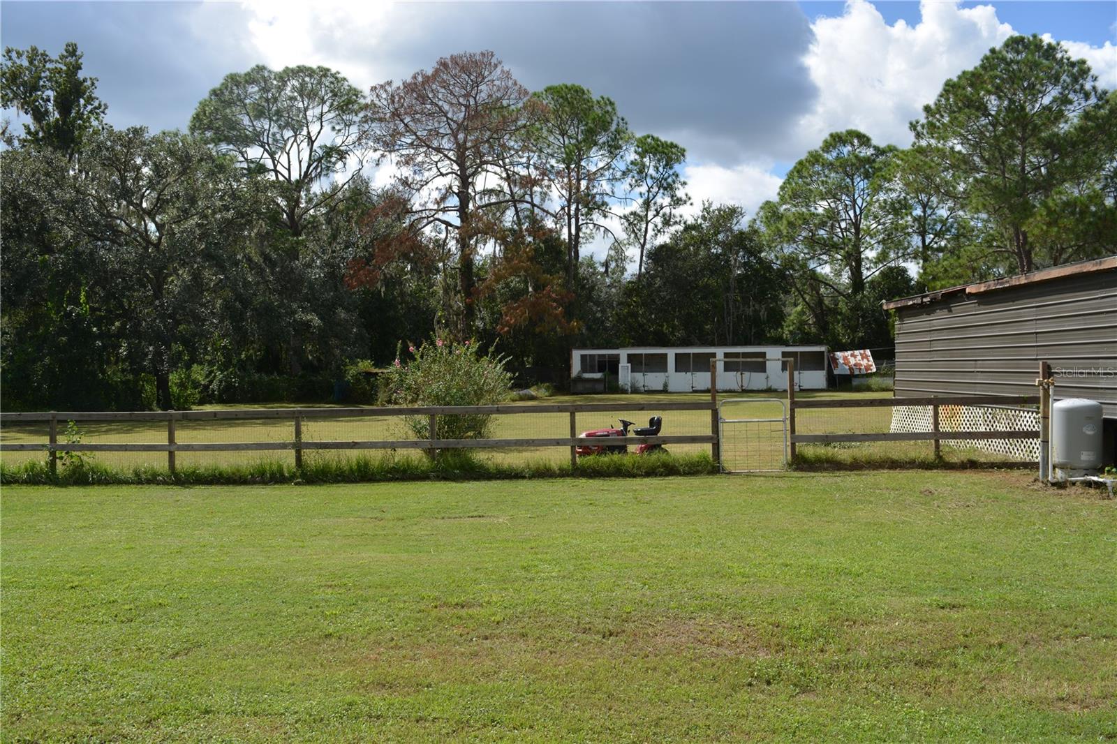 4424 Rose St Property Photo 5