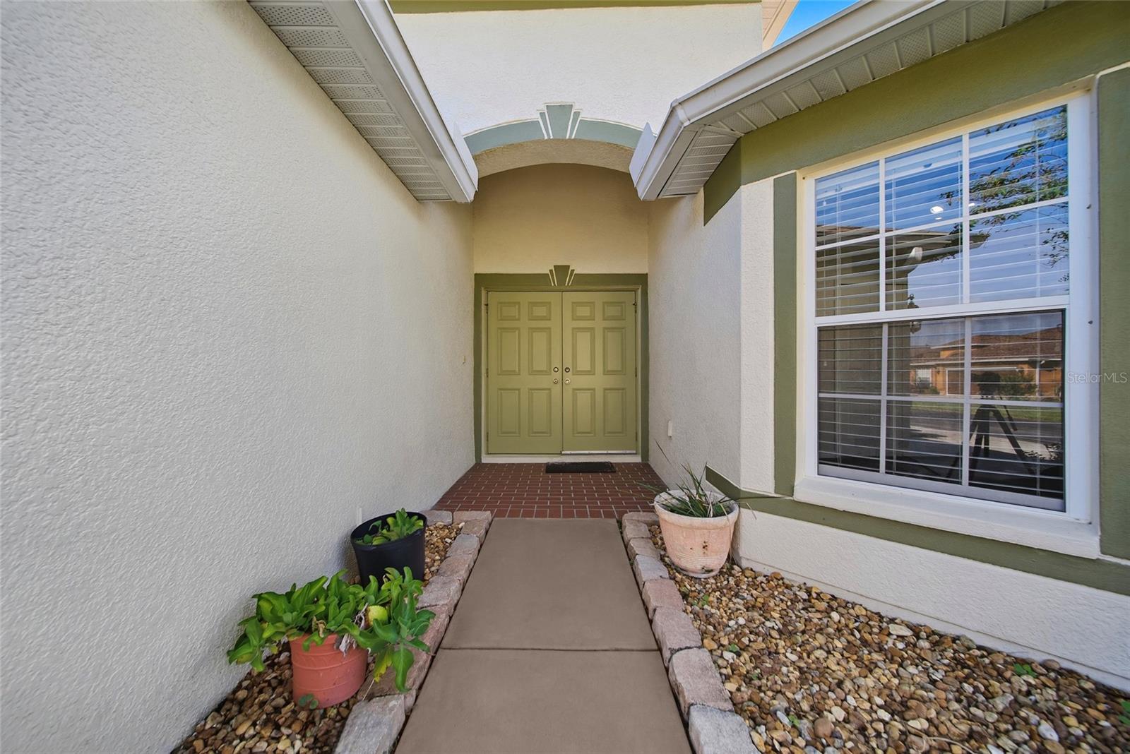 9427 Rolling Cir Property Photo 5