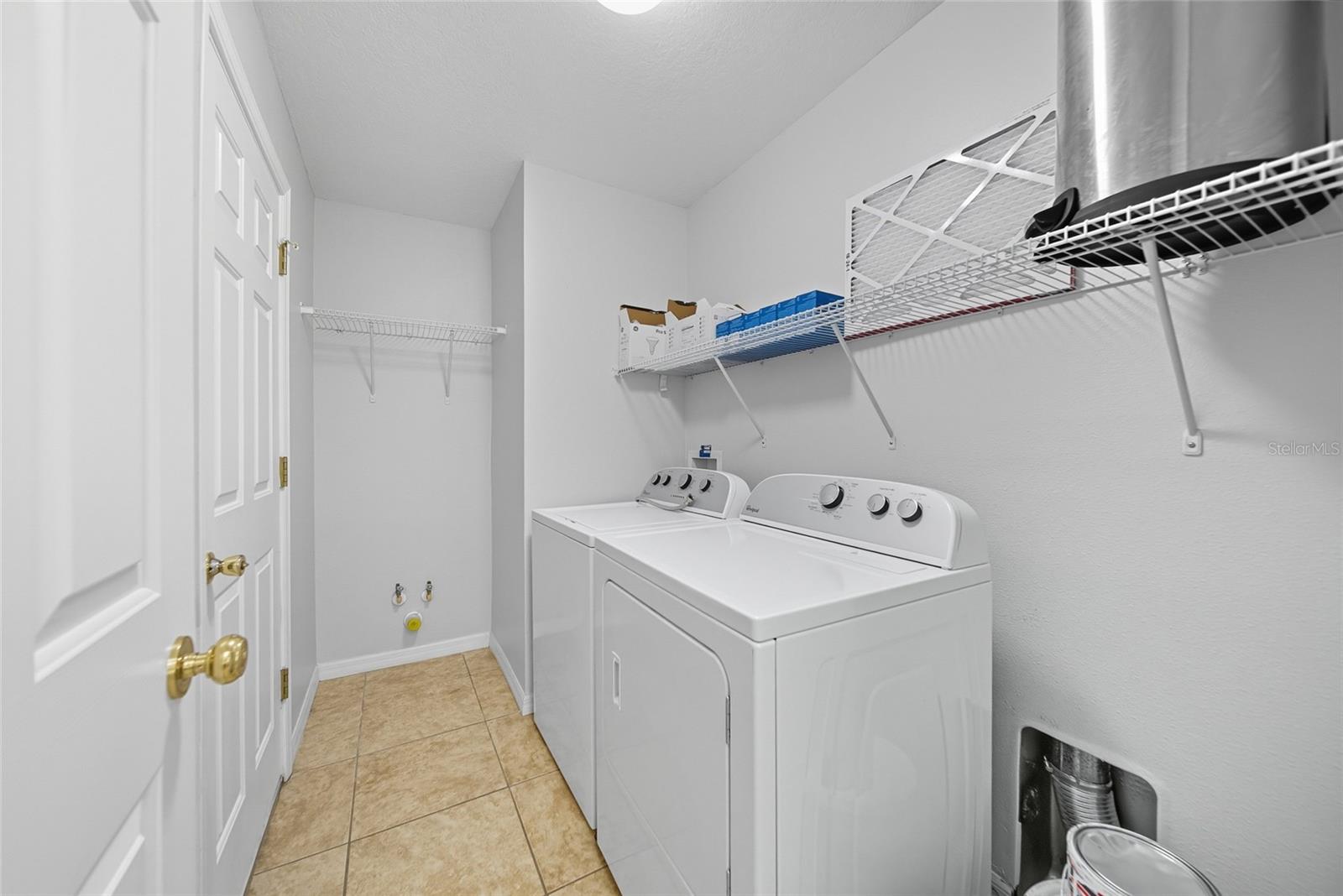 9427 Rolling Cir Property Photo 11