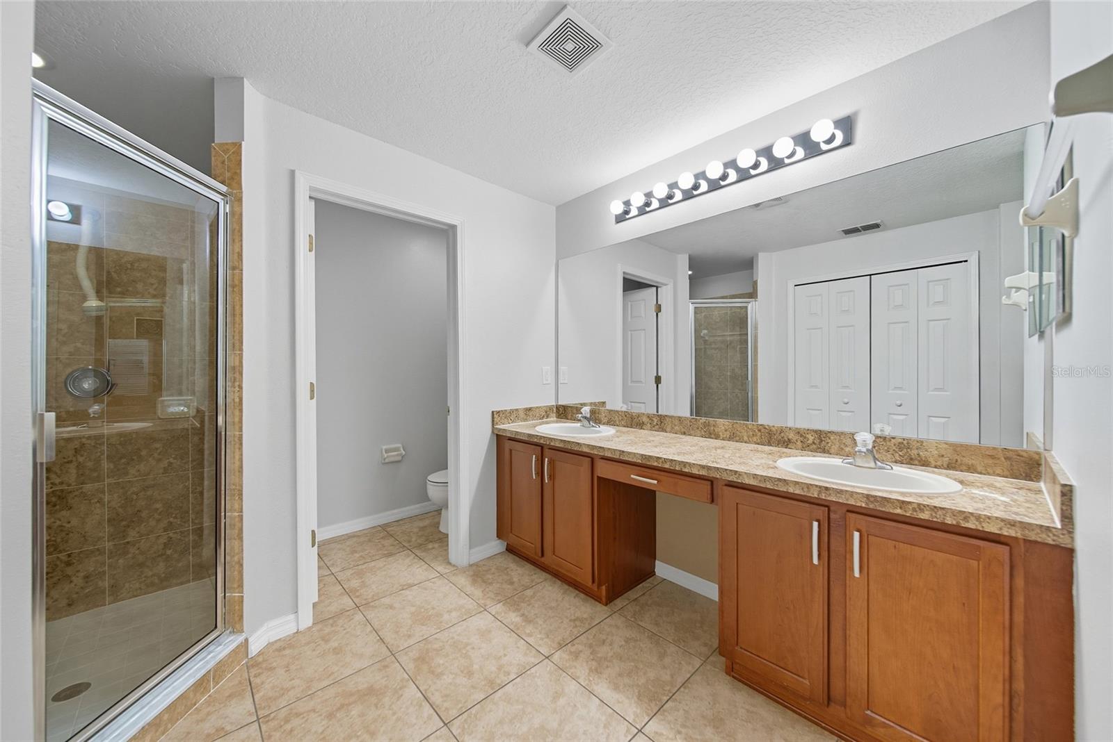 9427 Rolling Cir Property Photo 15