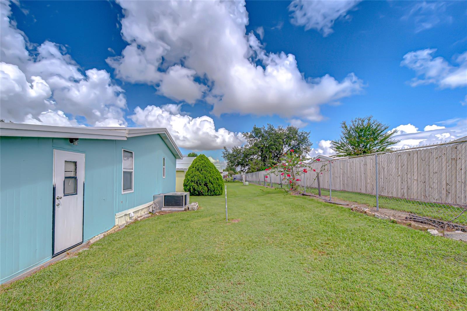 3922 William Hume Dr Property Photo 29