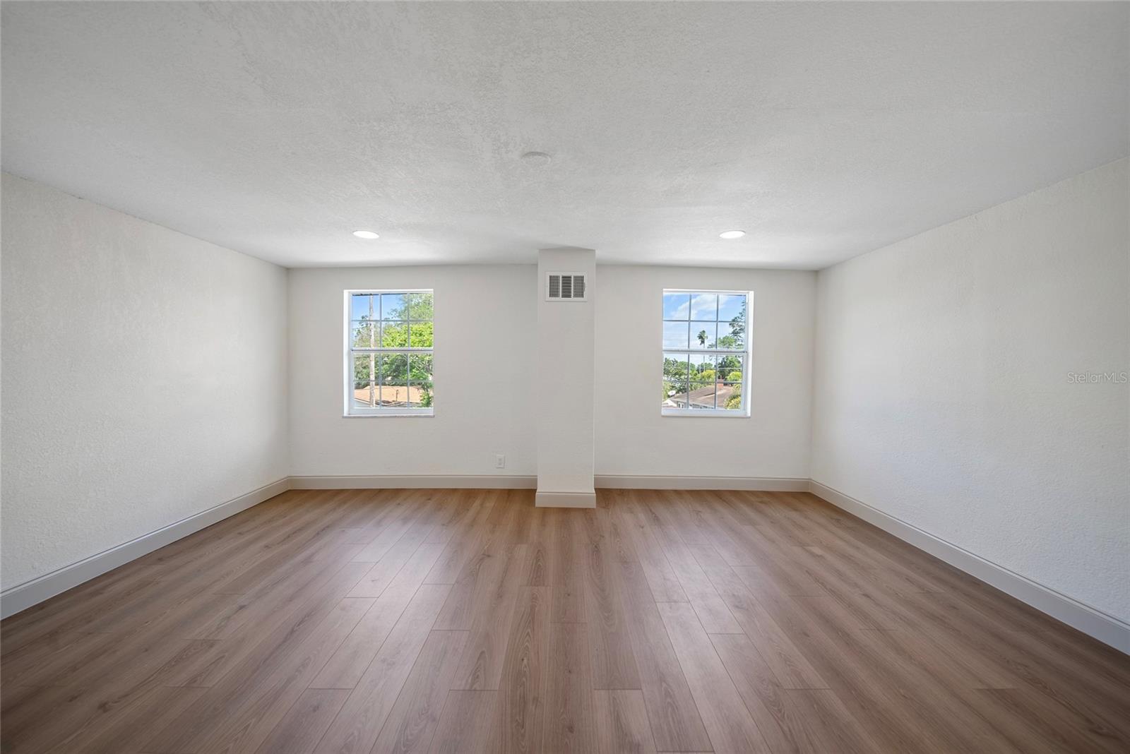 2930 W Arch St Property Photo 17