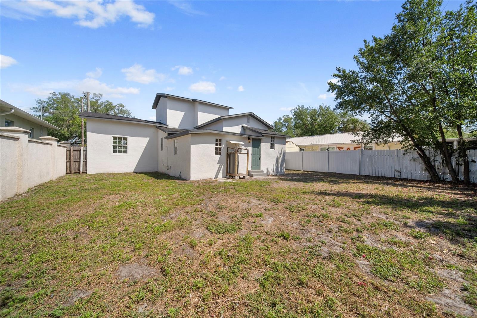 2930 W Arch St Property Photo 20