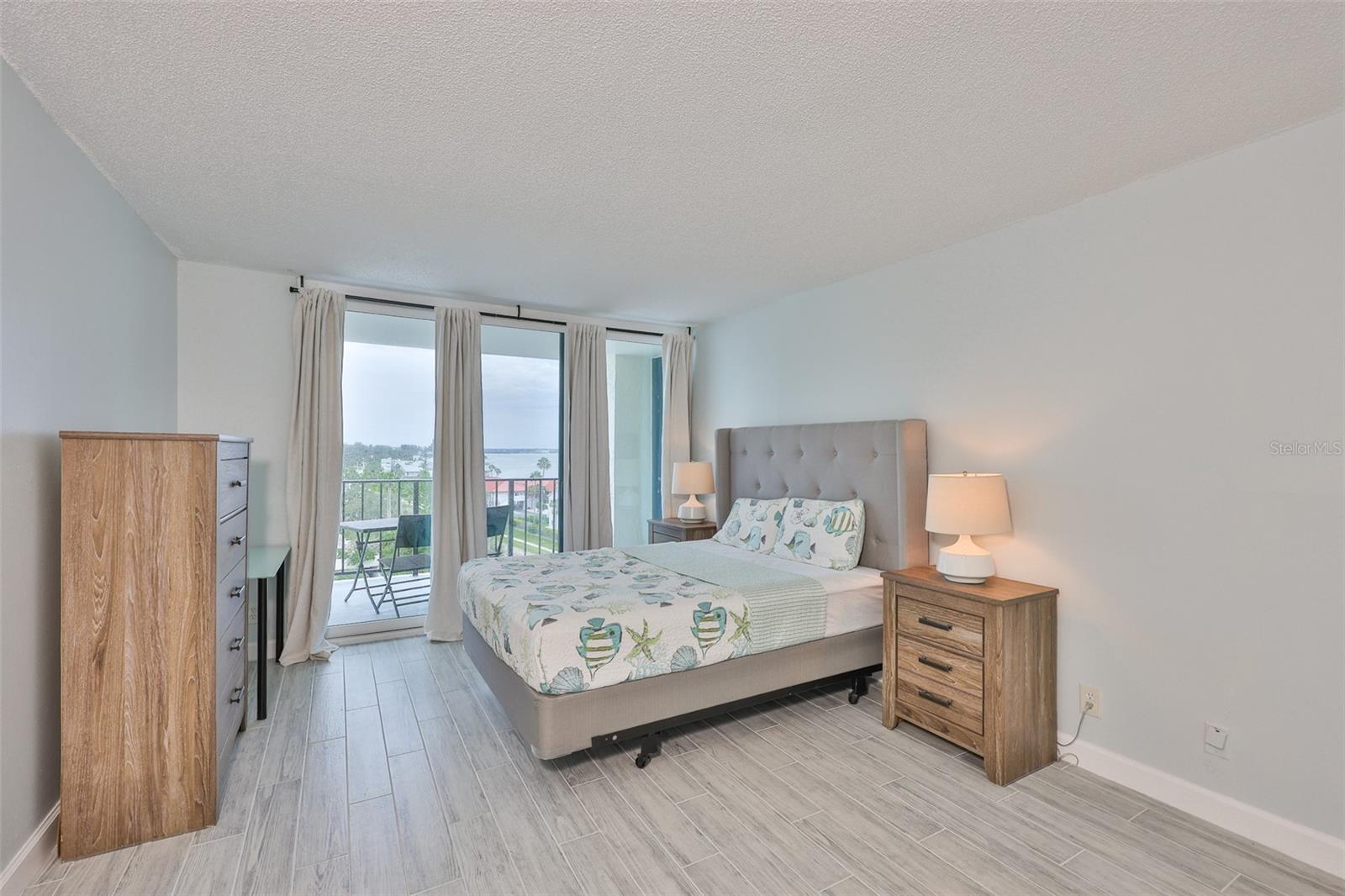 1400 Gulf Blvd #704 Property Photo 21