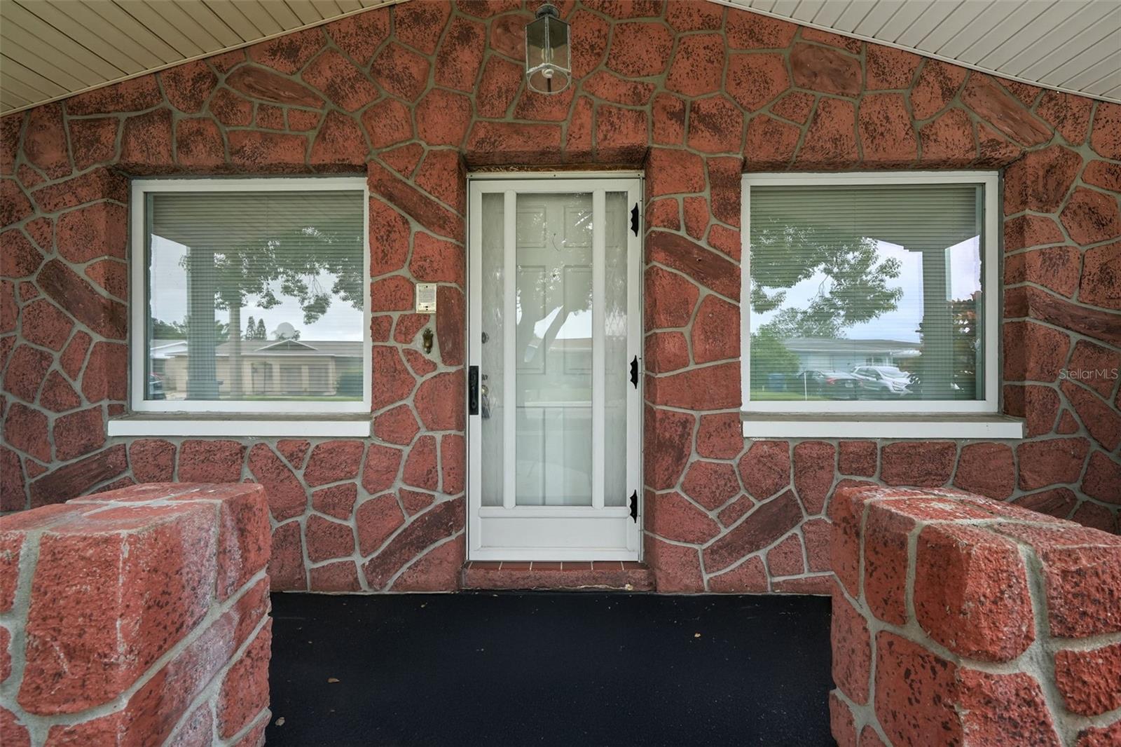 3125 Salisbury Dr Property Photo 4