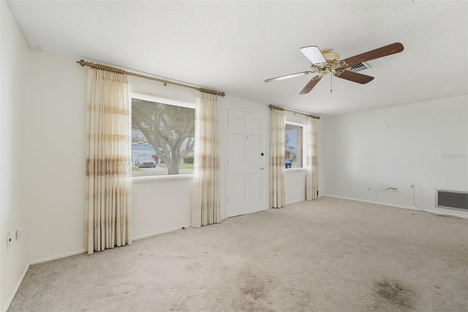 3125 Salisbury Dr Property Photo 11