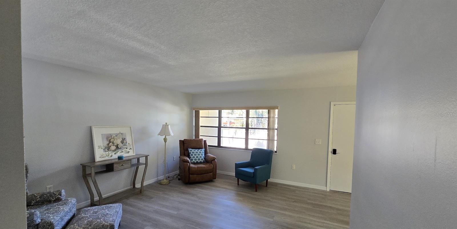 10 Quails Run Blvd #1 Property Photo 5