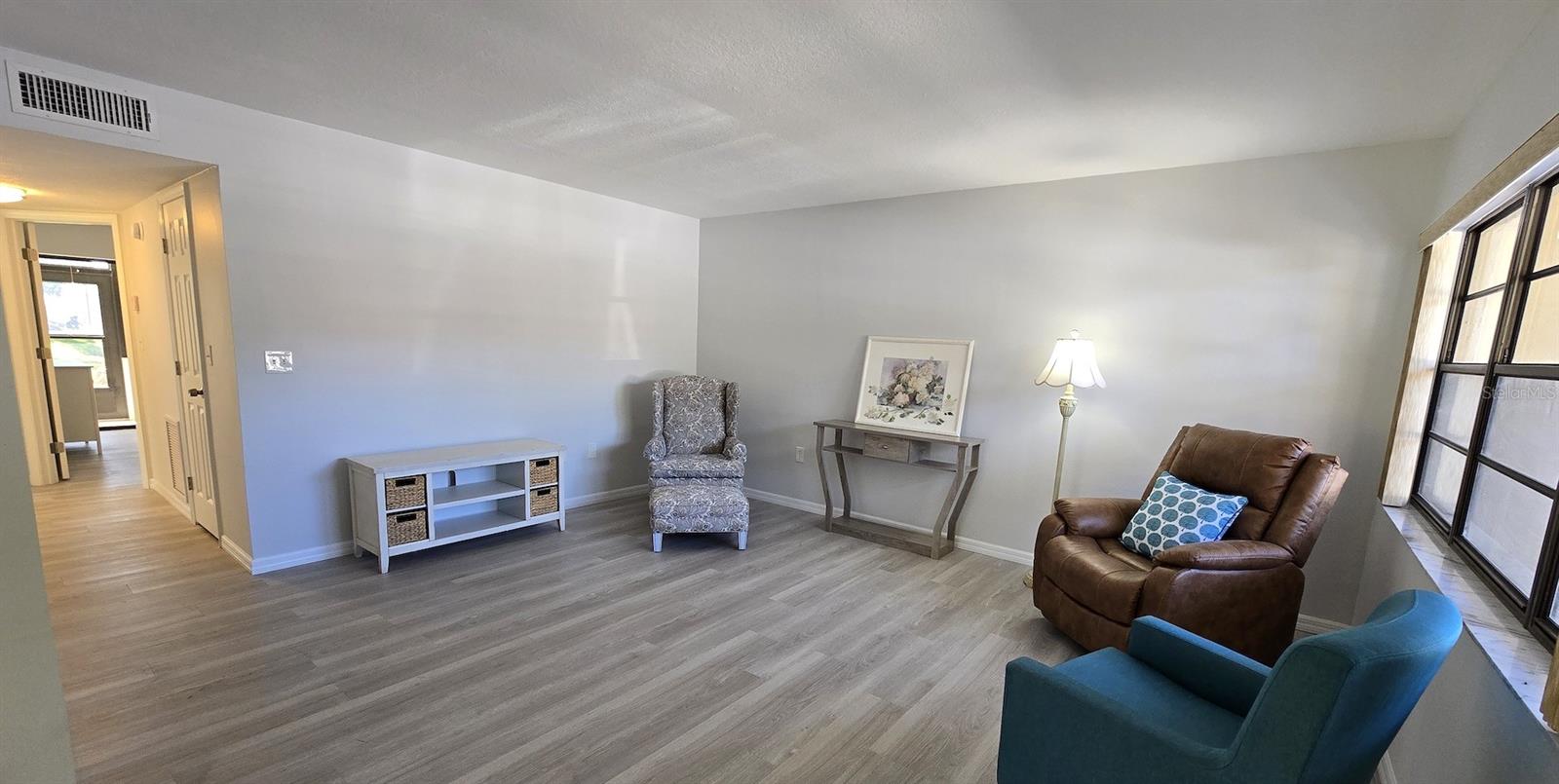 10 Quails Run Blvd #1 Property Photo 6